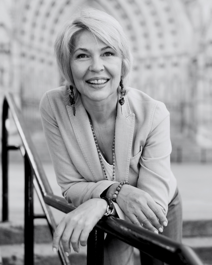Black and white portrait of a smiling woman